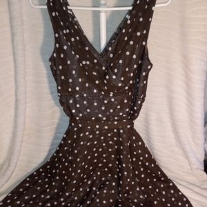 White House / Black Market Size 10. Brown and White very silky!